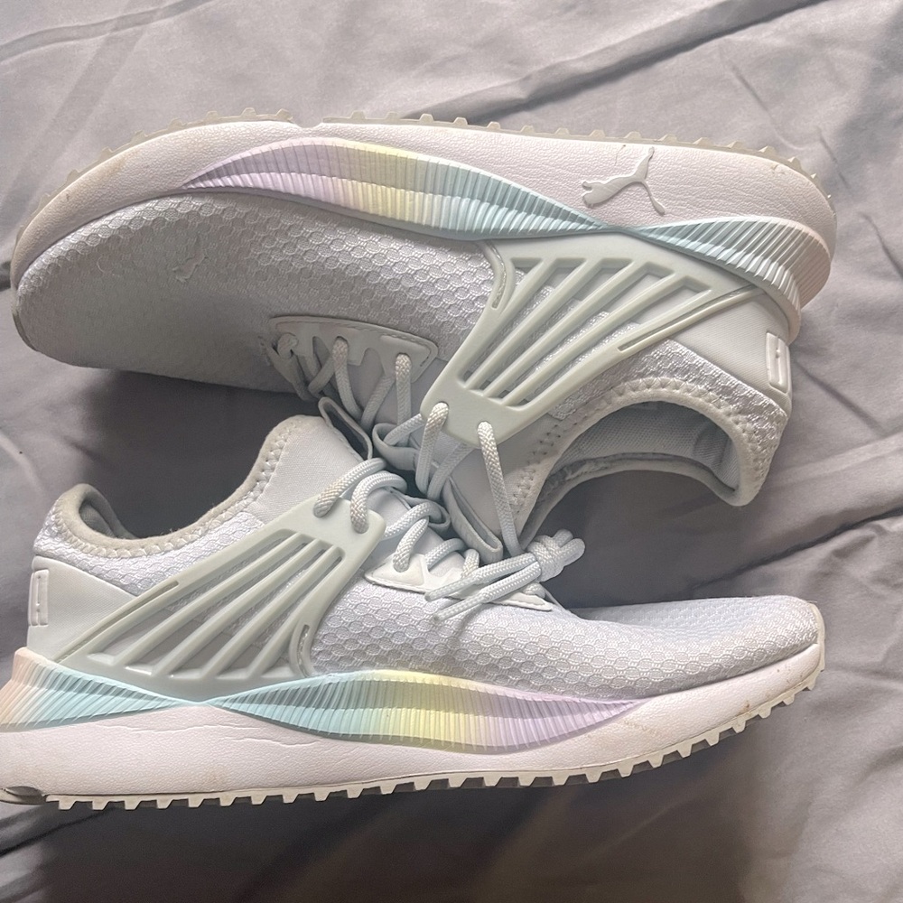 women’s puma shoes